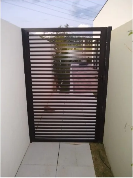 Portão em alumínio